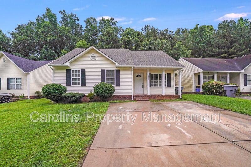 House for rent at 2232 Blue Hampton Lane, Charlotte, NC 28213