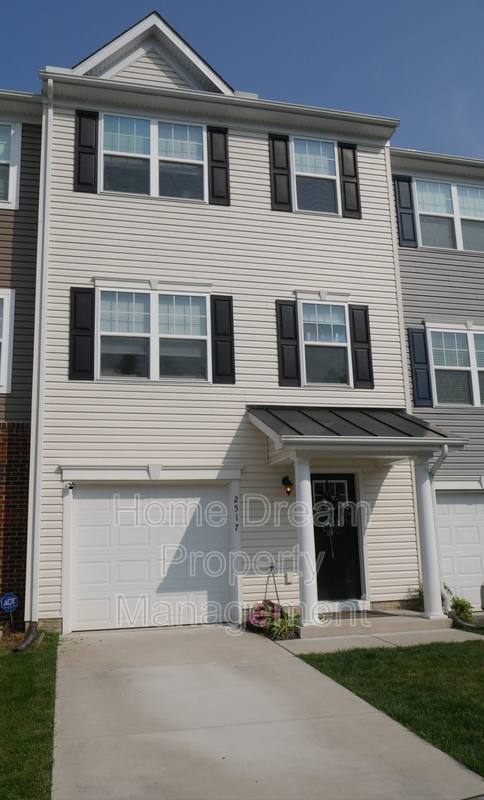 Townhouse for rent at 2517 Drake Lane, Fredericksburg, VA 22408