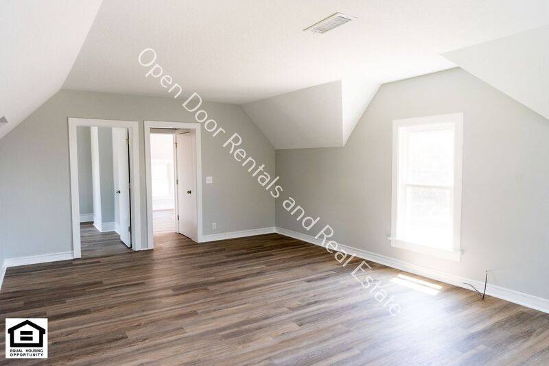 Apartment for rent at 109 1 2 E Broad St, Angola, IN 46703