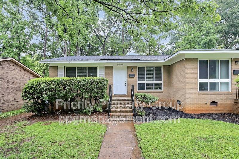 Apartment for rent at 1808 Herrin Ave, Charlotte, NC 28205