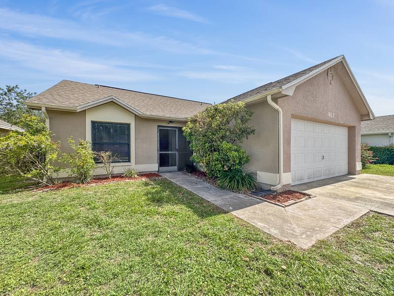 House for rent at 1823 Tarah Trace Dr, Brandon, FL 33510