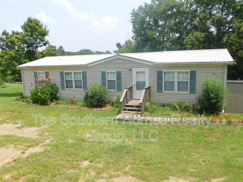 House for rent at 180 Texas Ave, Etowah, TN 37331