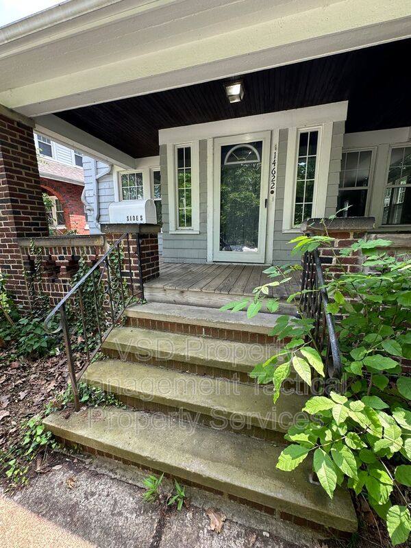 Apartment for rent at 14622 Superior Rd, Cleveland, OH 44118