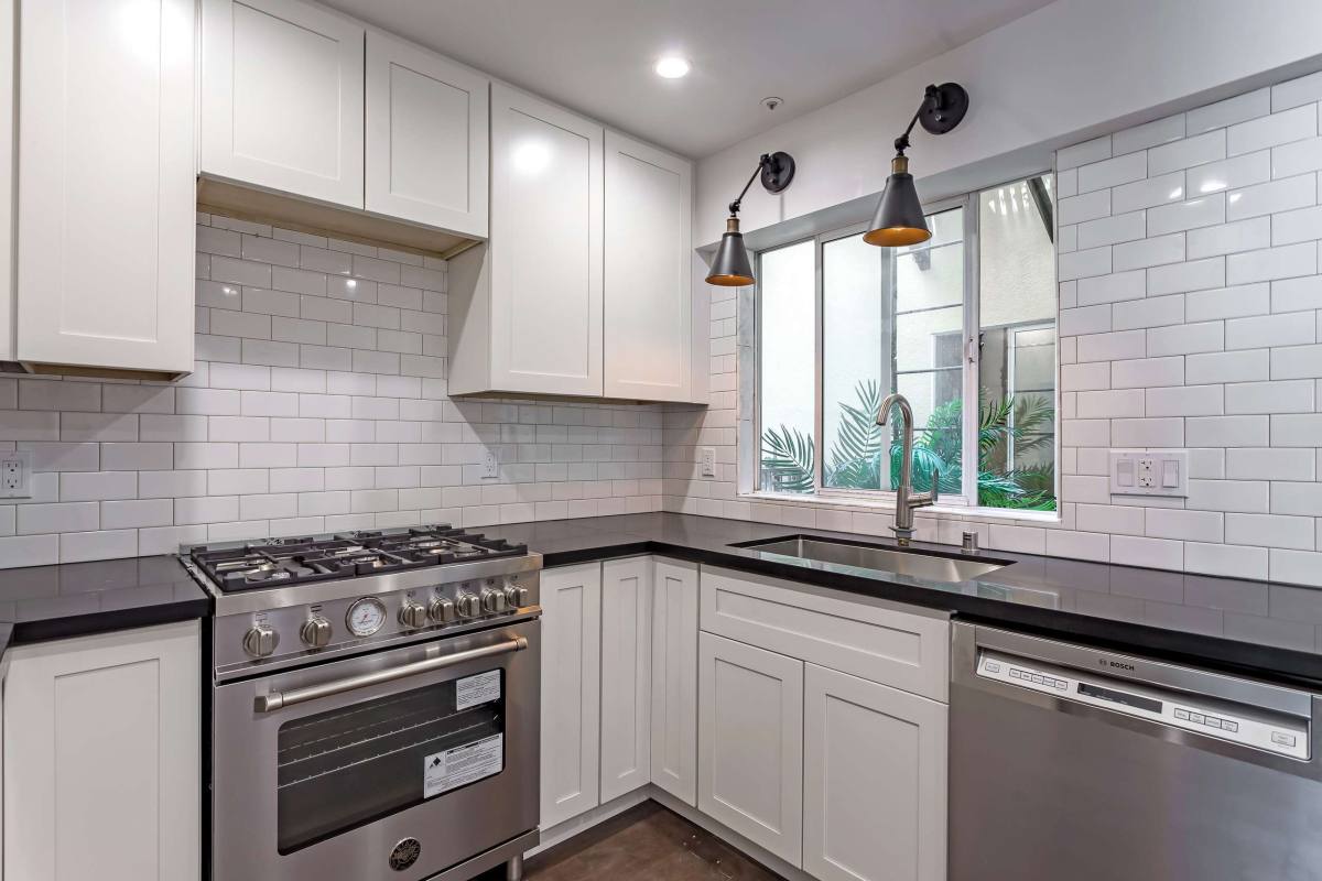 Apartment for rent at 235 Collins St #1, San Francisco, CA 94118