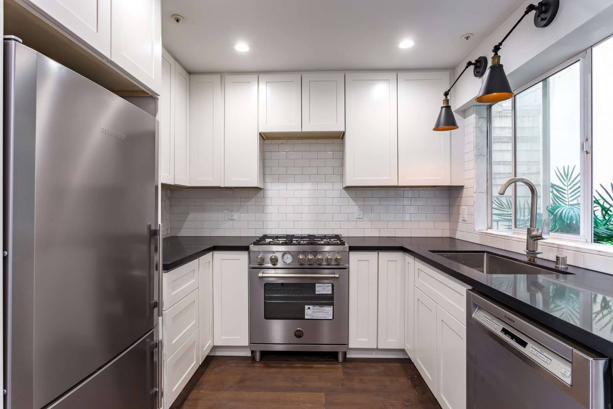 Apartment for rent at 235 Collins St #1, San Francisco, CA 94118