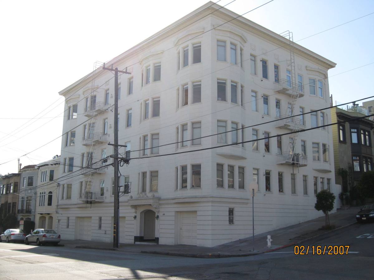 Apartment for rent at 2695 Greenwich St #404, San Francisco, CA 94123