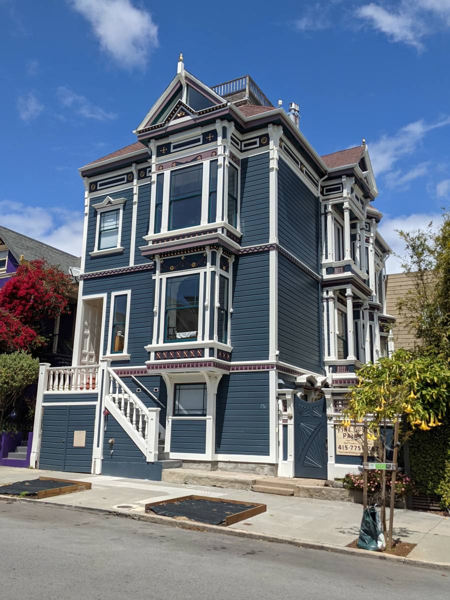Apartment for rent at 3512 21st St, San Francisco, CA 94114