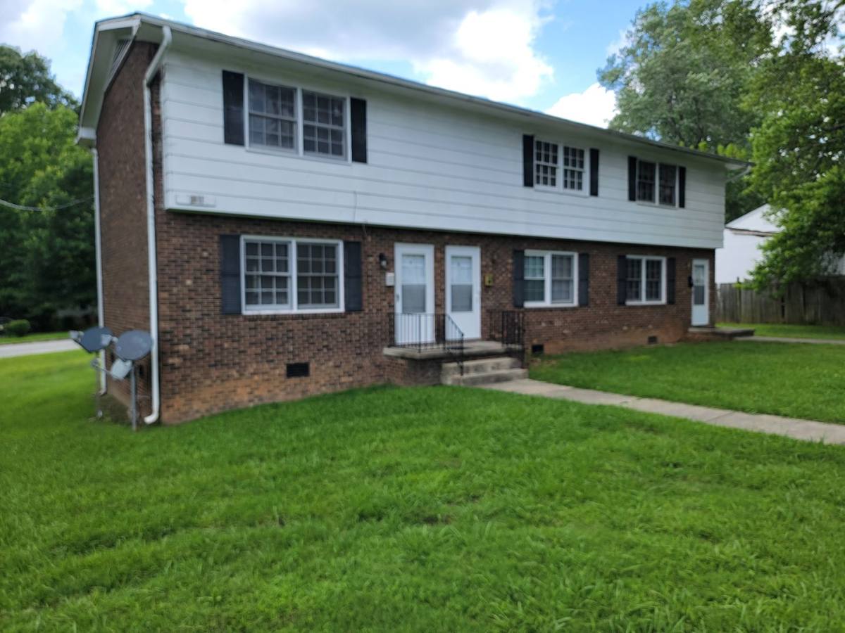 Apartment for rent at 1511 Andover, Greensboro, NC 27405