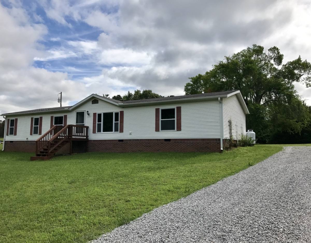 House for rent at 1007 Mallard Lane, Bracey, VA 23919