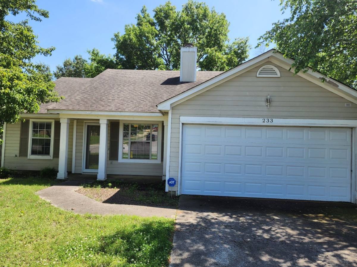 House for rent at 233 Knox Creek Trail, Madison, AL 35757