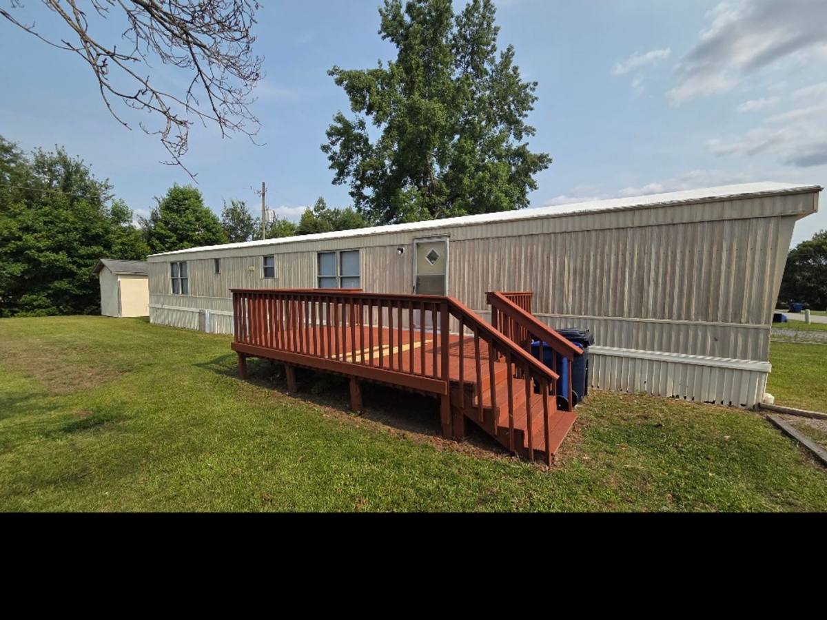 House for rent at 101 S Ann Dr, Pikeville, NC 27863