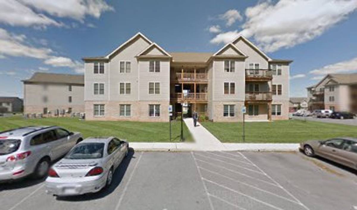 Apartment for rent at 670 Bassett Dr, Chambersburg, PA 17201
