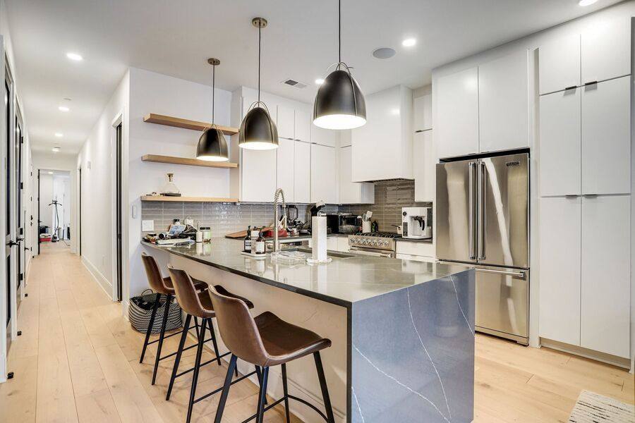 Condo for rent at 1719 T St NW #3, Washington, DC 20009