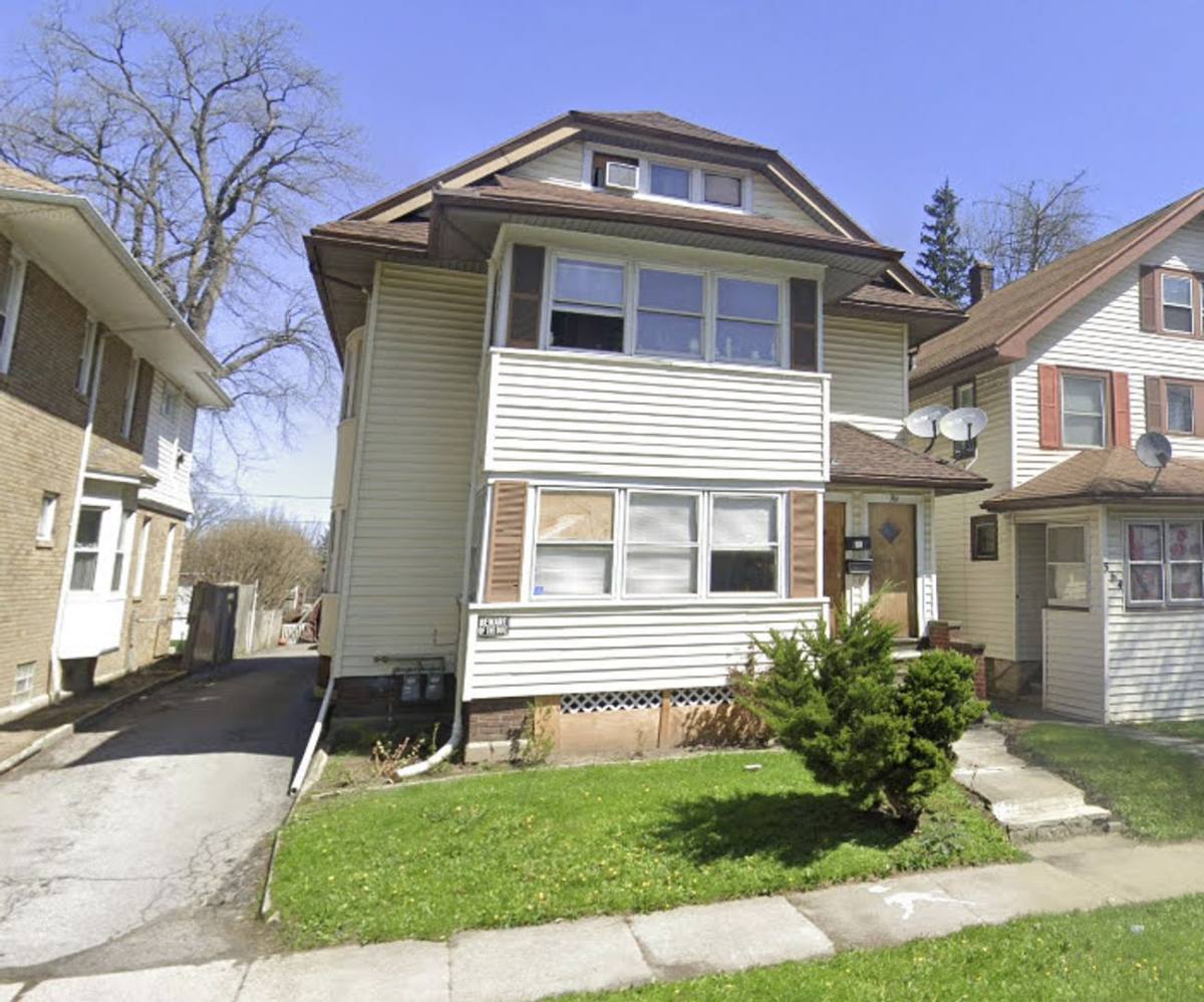 Apartment for rent at 366-368 Augustine St, Rochester, NY 14613