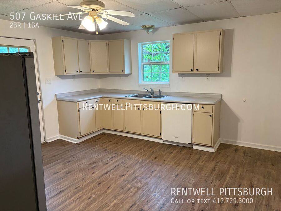Apartment for rent at 507 Gaskill Ave #A, Jeannette, PA 15644