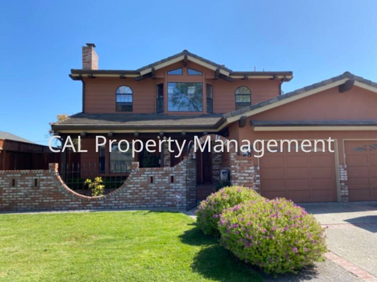 House for rent at 9 San Fernando Circle, Salinas, CA 93901