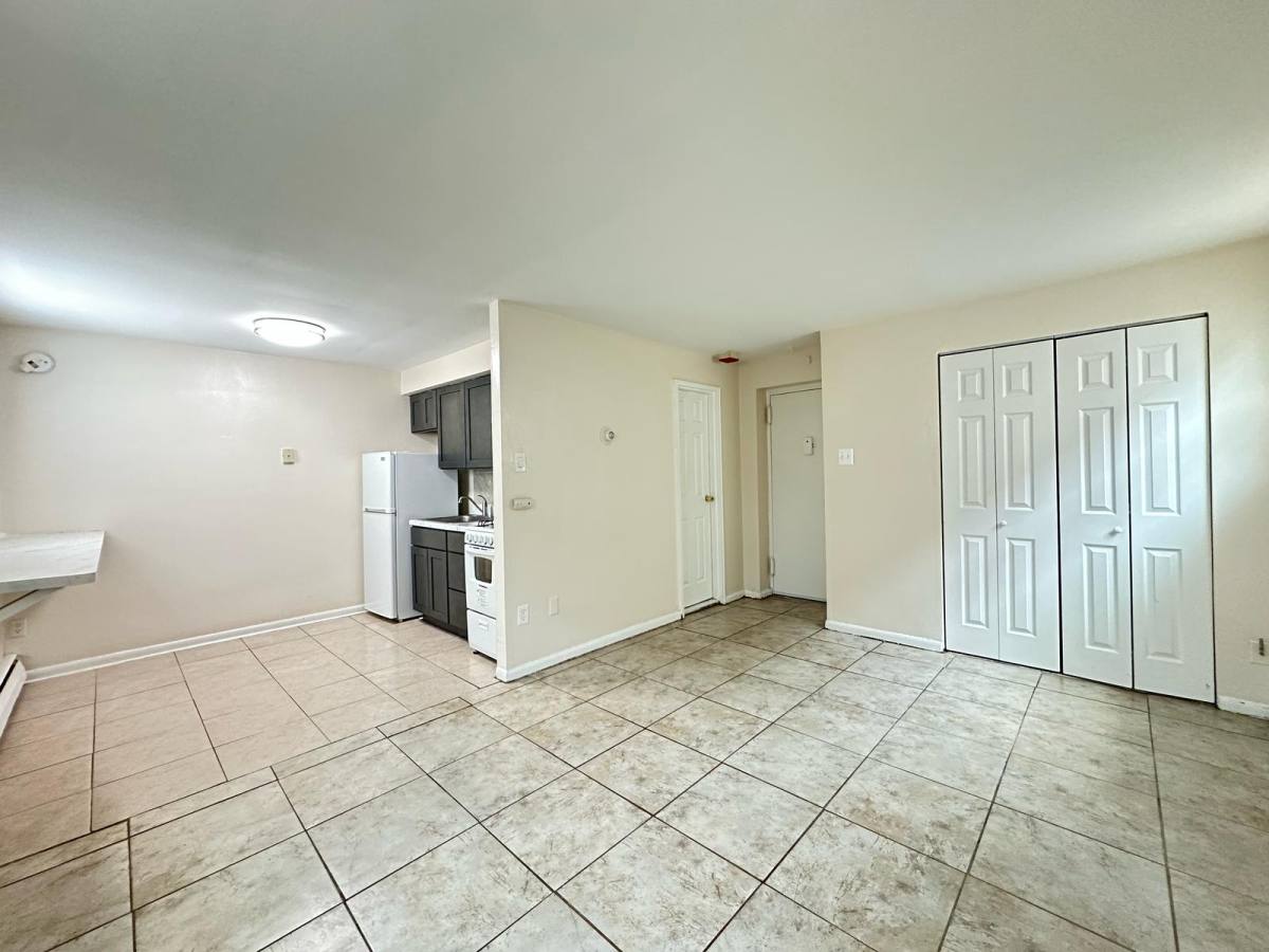 Apartment for rent at 7102 Oxford Ave #2, Philadelphia, PA 19111