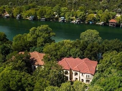 Townhouse for rent at 3105 Fritz Hughes Park Rd #B, Austin, TX 78732