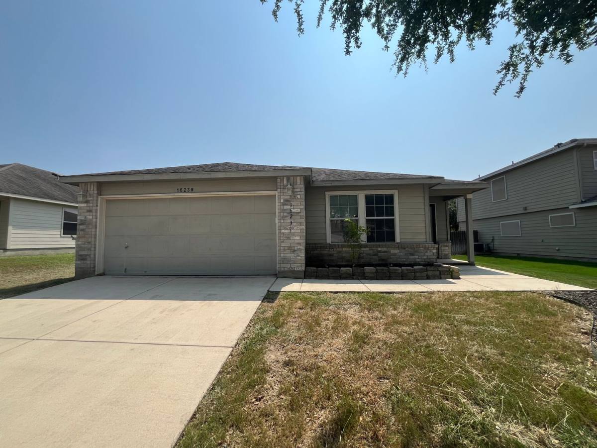 House for rent at 16239 Galloping Oak Knoll, Schertz, TX 78154