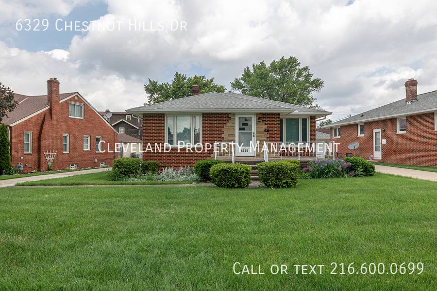 House for rent at 6329 Chestnut Hills Dr, Cleveland, OH 44129