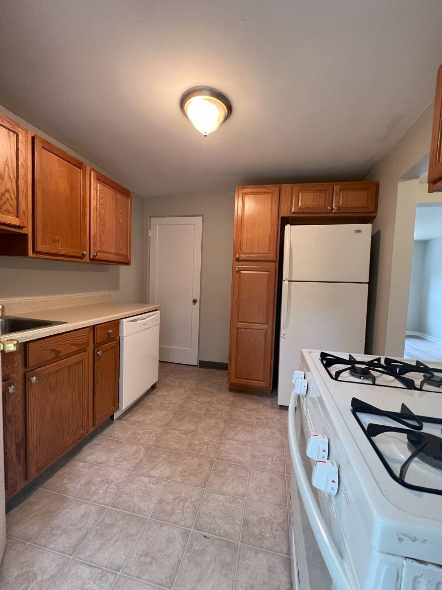 Townhouse for rent at 3367 Jameson Dr, Pittsburgh, PA 15227