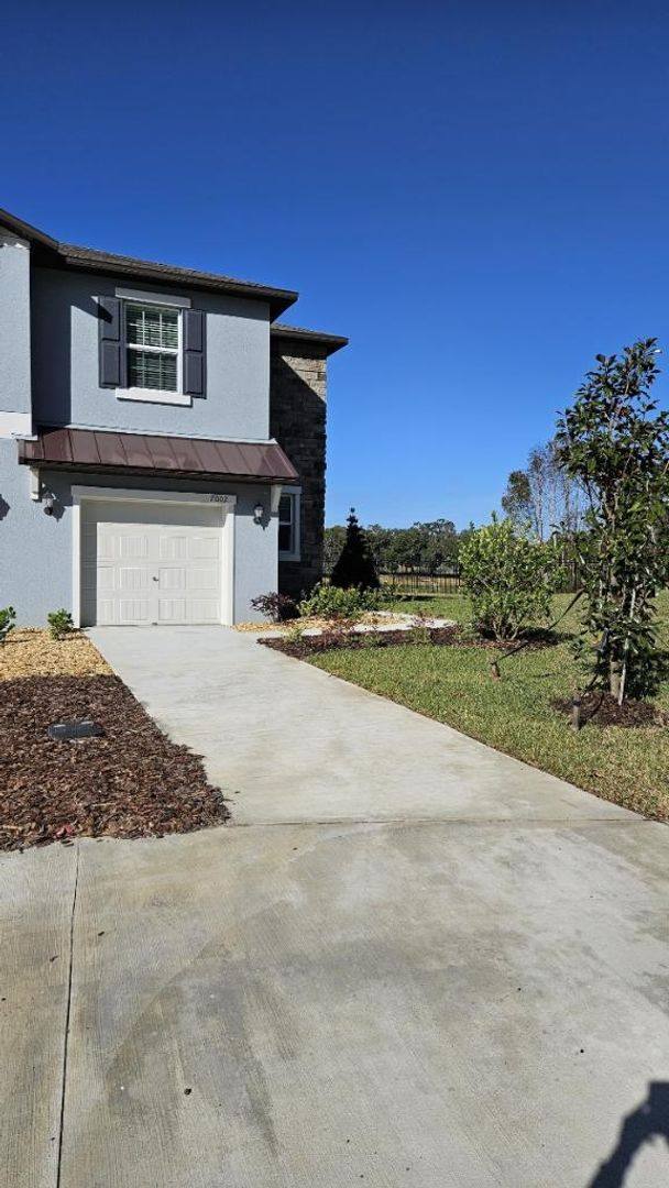 Townhouse for rent at 7002 Ripple Pond Lp, Zephyrhills, FL 33541