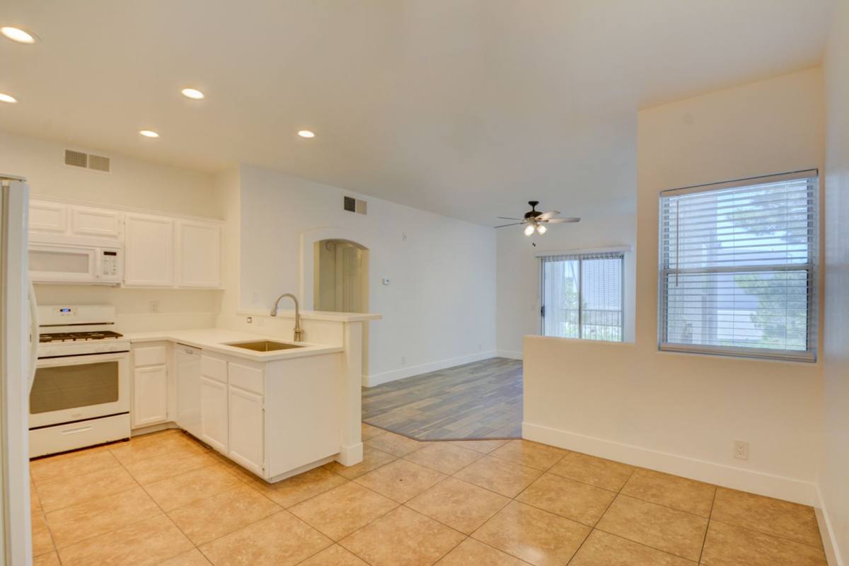 Condo for rent at 2201 Ramsgate Dr, Henderson, NV 89074