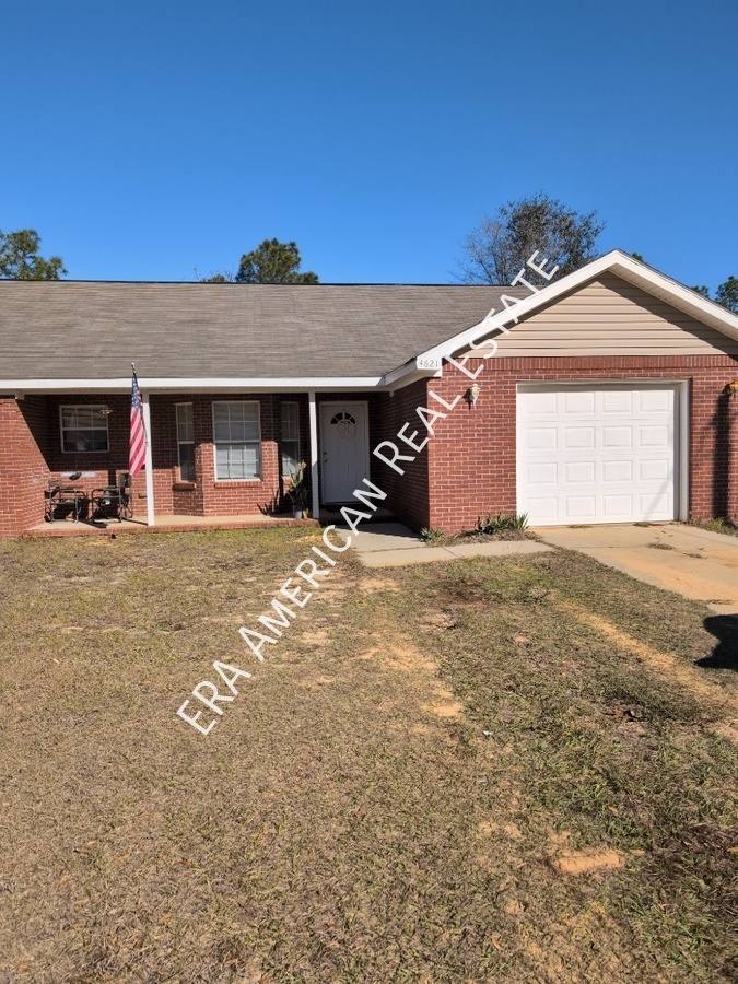 House for rent at 4621 Bobolink Way, Crestview, FL 32539