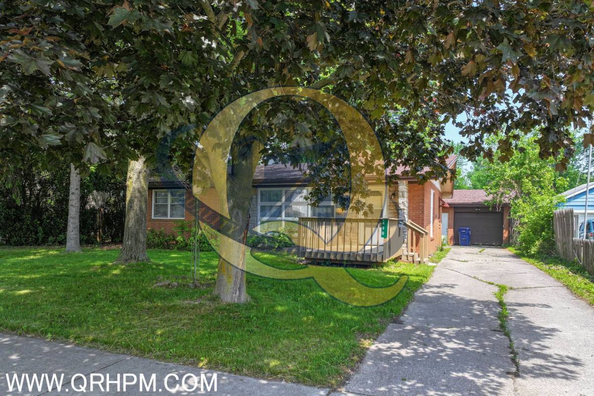 House for rent at 490 Schust Rd, Saginaw, MI 48604