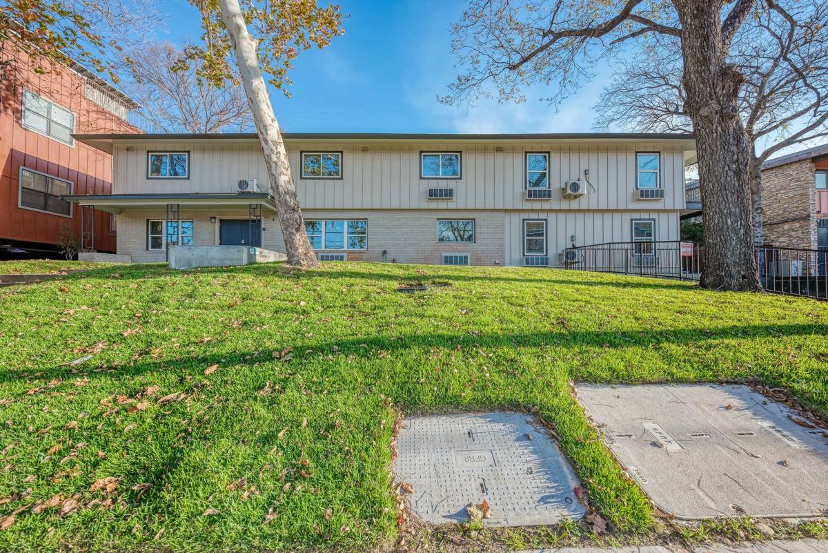 Condo for rent at 306 E 30th, Austin, TX 78705