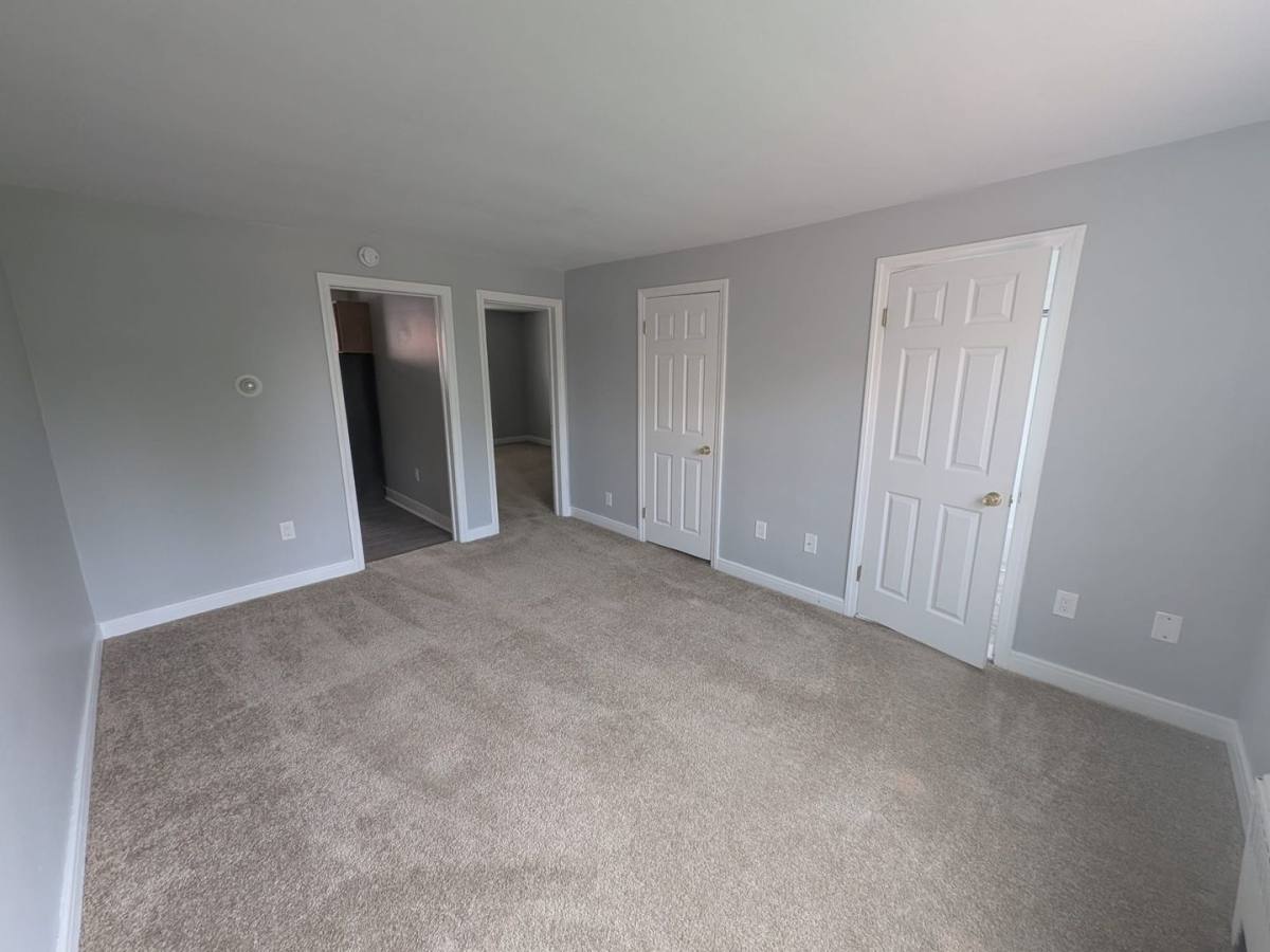 Apartment for rent at 15-25, Forrest Dr, Rensselaer, NY 12144