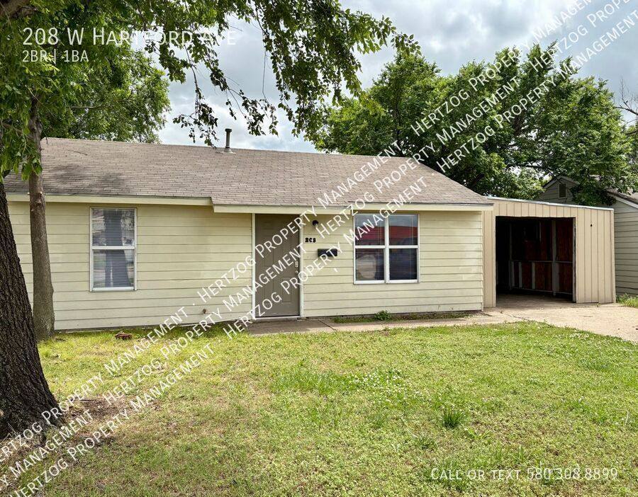 House for rent at 208 W Hartford Ave, Ponca City, OK 74601