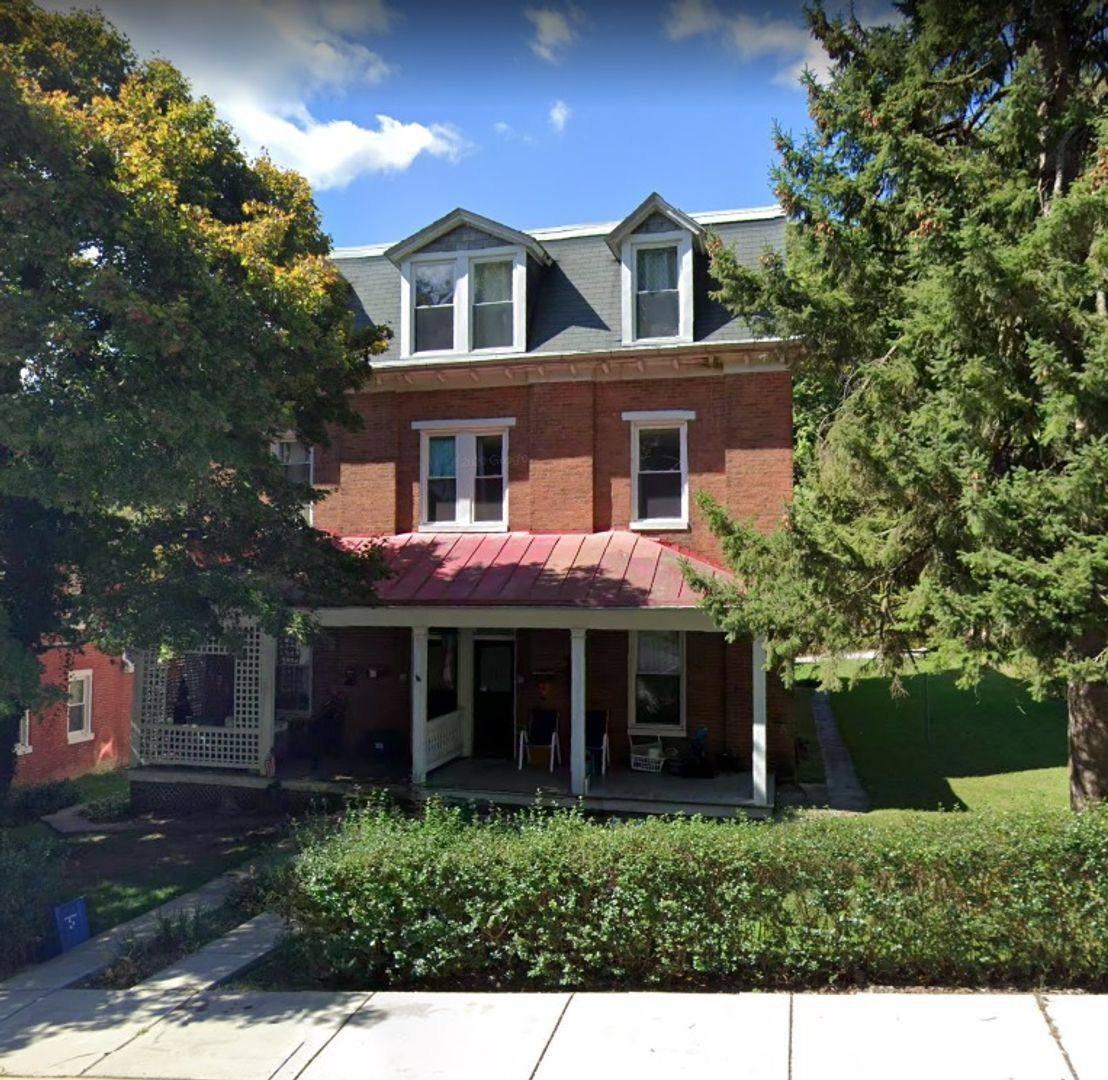 Apartment for rent at 32 Church St #B, 2nd Floor, Glen Rock, PA 17327