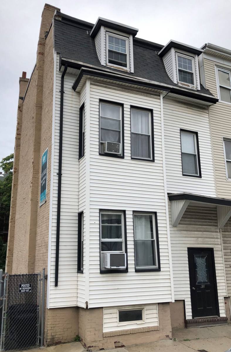 Apartment for rent at 62 Chelsea St, East Boston, MA 02128