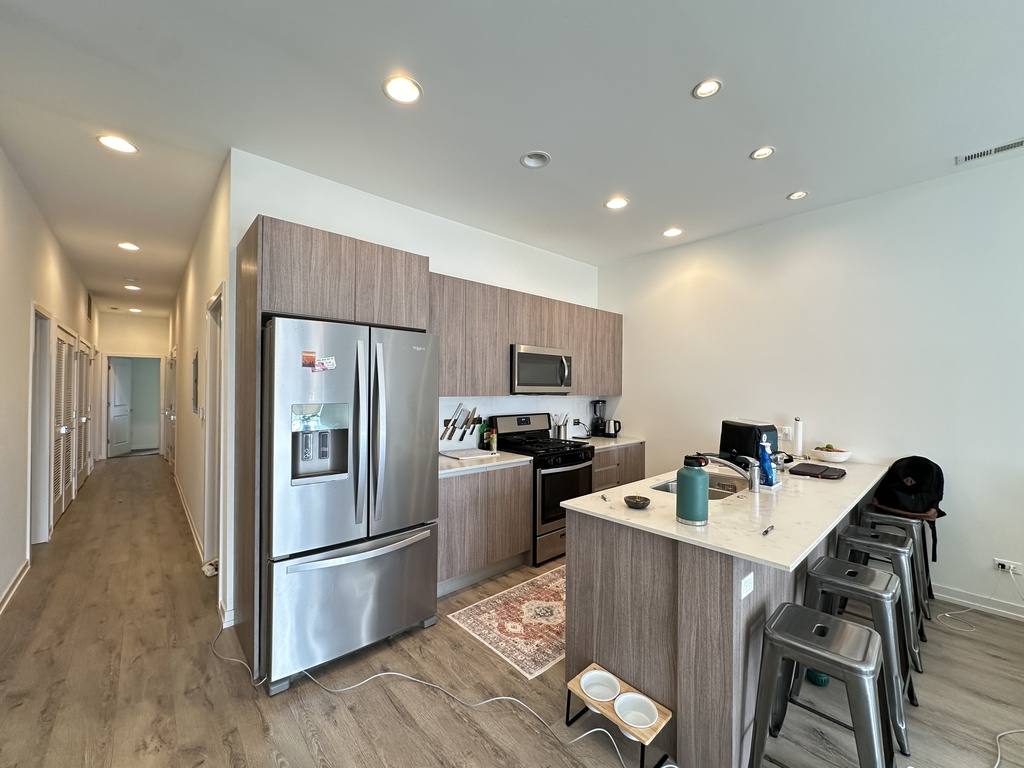Apartment for rent at 4111 Narragansett #D402, Chicago, IL 60634
