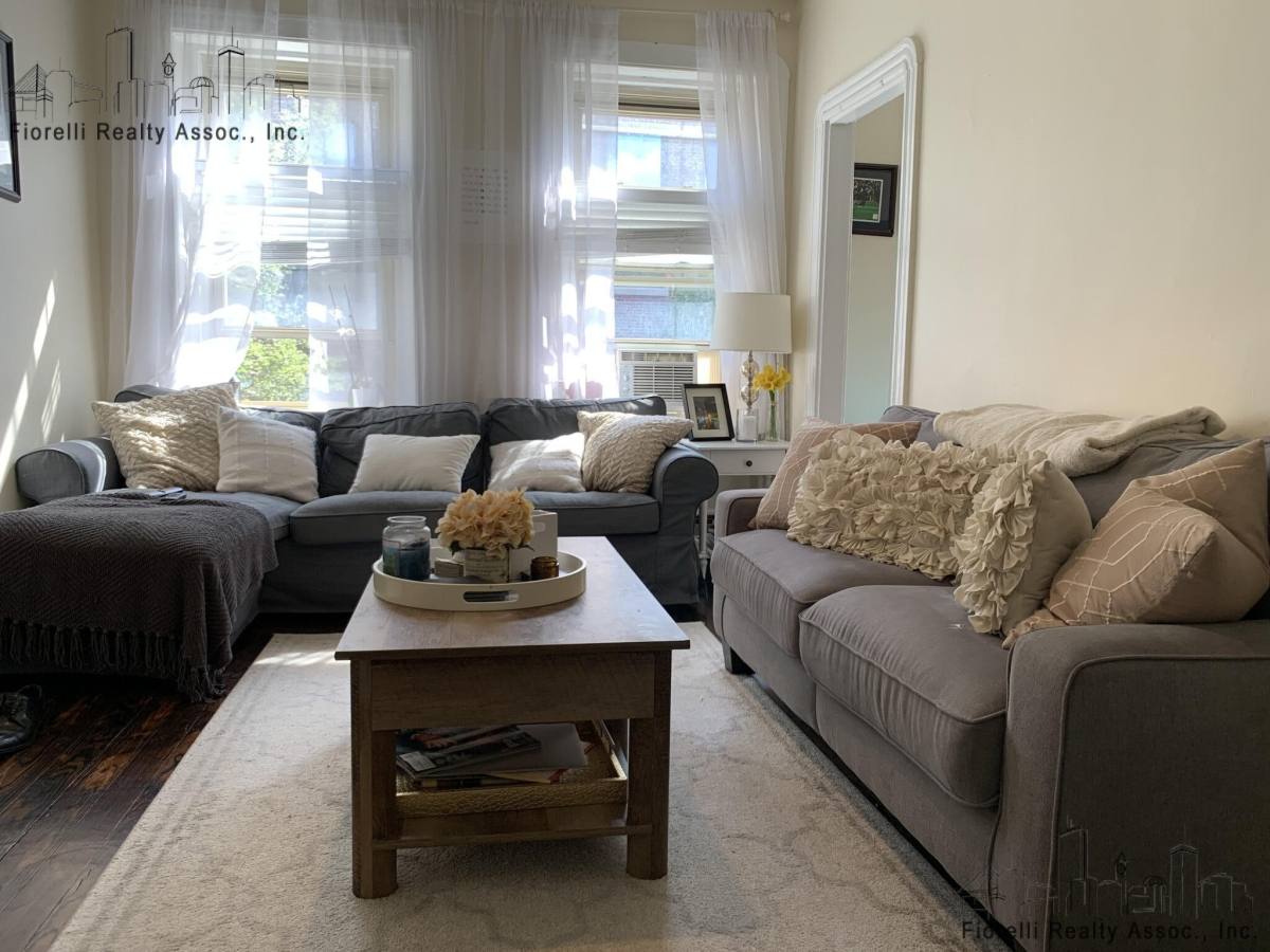 Apartment for rent at 17 Tileston St #4, Boston, MA 02113