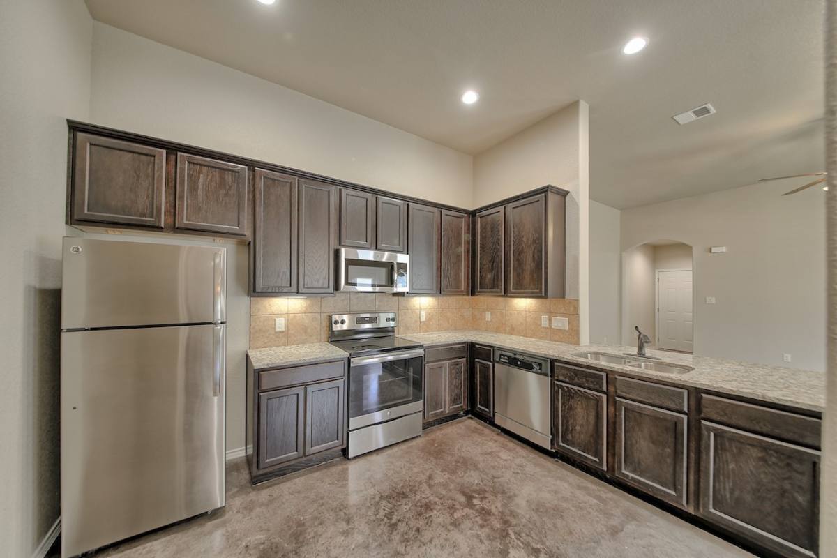 Townhouse for rent at 108 Samuel Dr, Buda, TX 78610