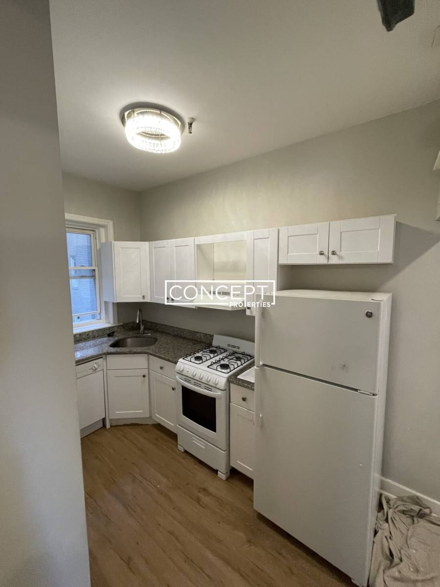 Apartment for rent at 1193 Commonwealth Ave #1DW, Allston, MA 02134