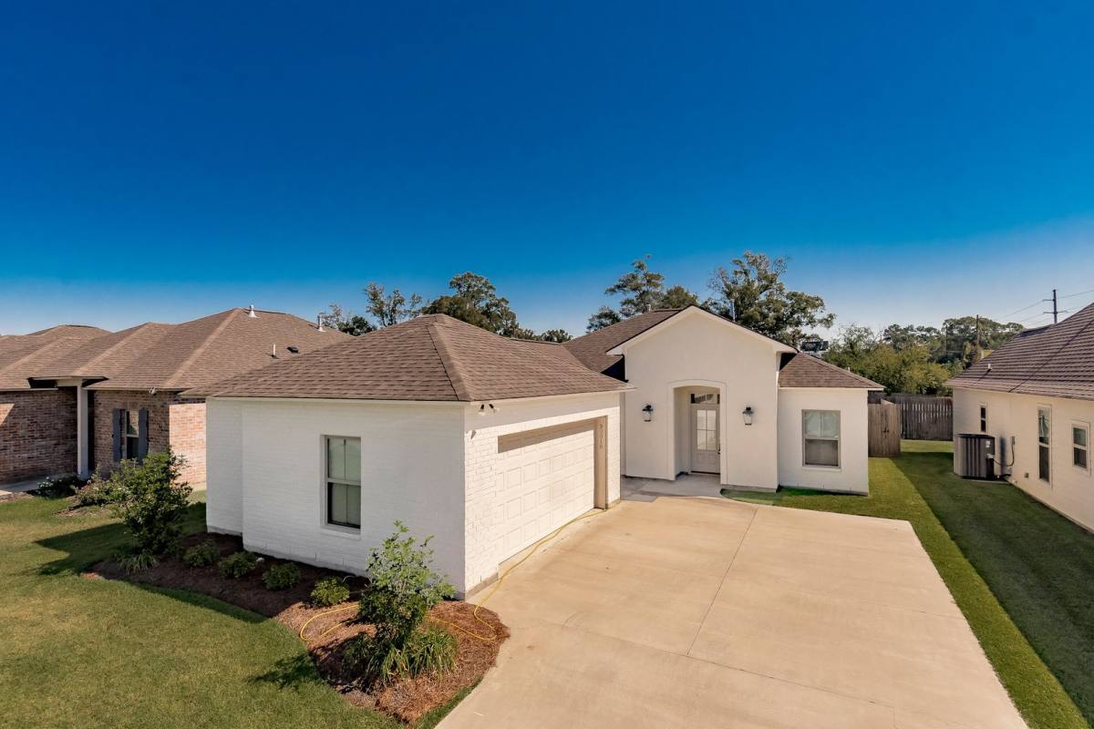 House for rent at 30010 Sanctuary Blvd, Denham Springs, LA 70726