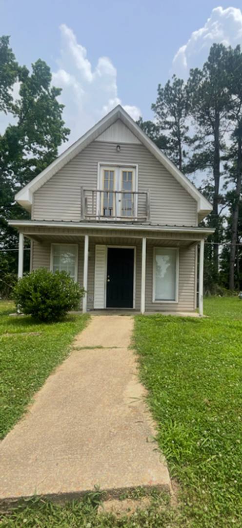 House for rent at 110 Money St, Tupelo, MS 38801