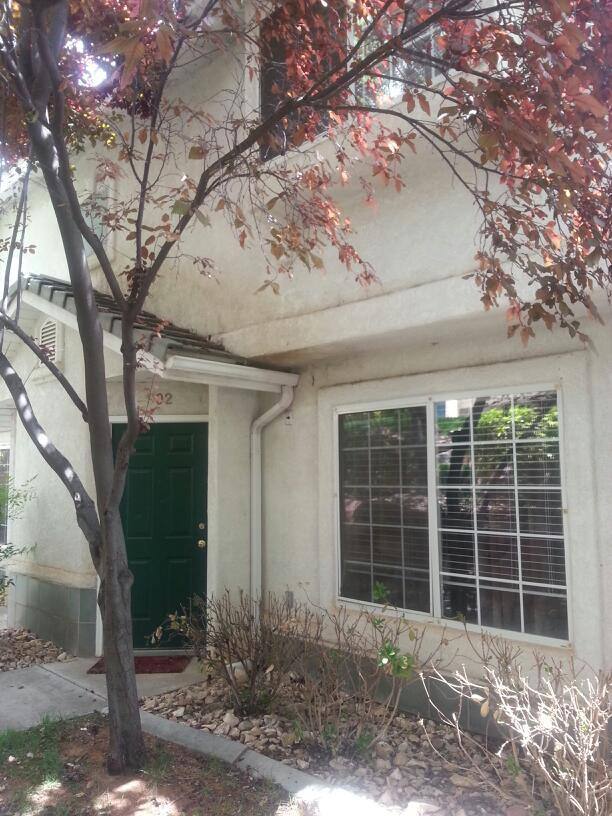 Townhouse for rent at 684 Buena Vista, Washington, UT 84780