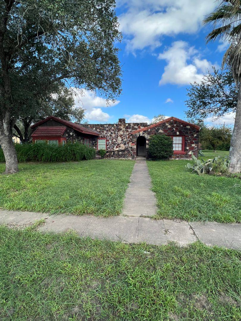 House for rent at 205 E Mesquite St, Mathis, TX 78368