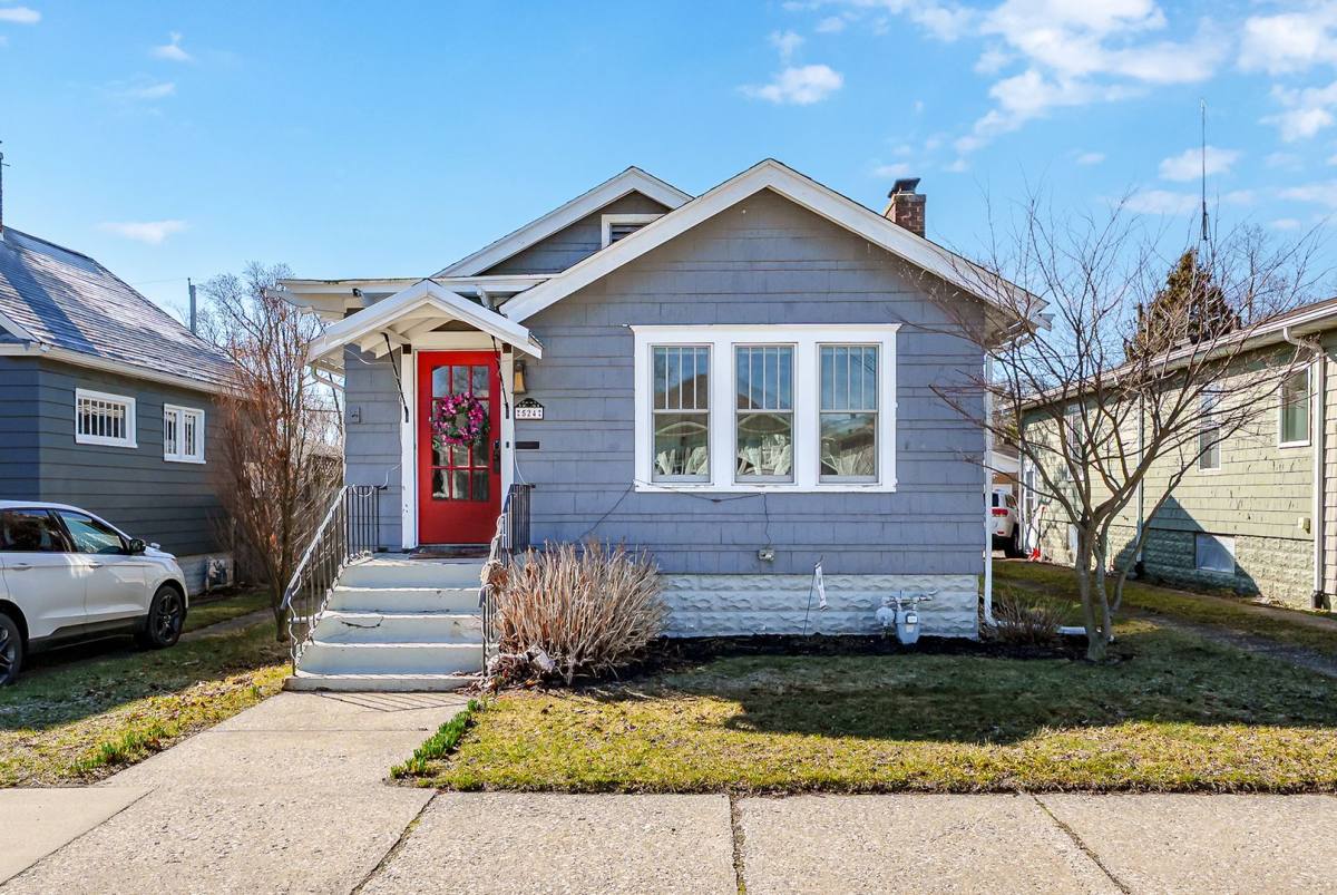 House for rent at 524 Lasalle Ave, Saint Joseph, MI 49085