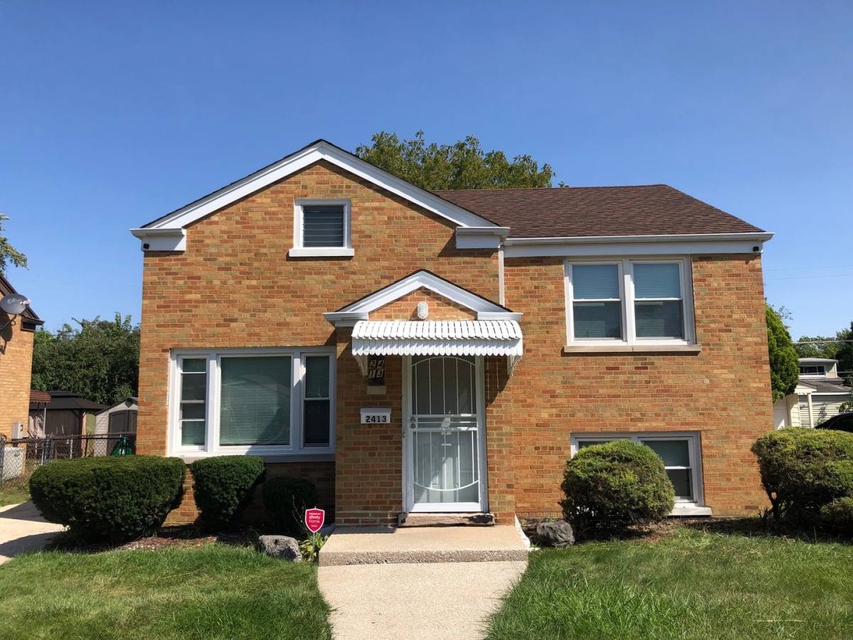 Townhouse for rent at 2413 S 22nd Ave, Broadview, IL 60155