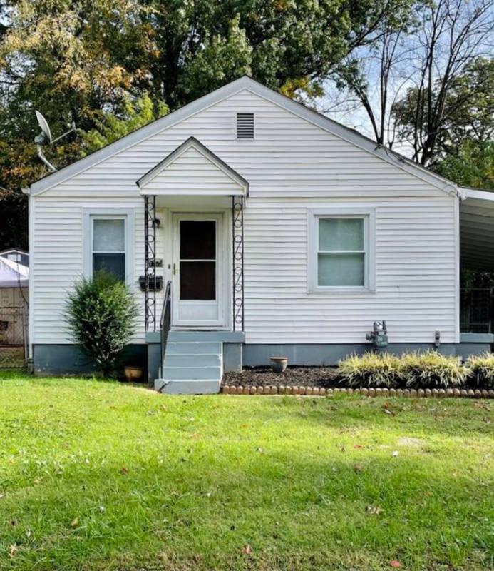 House for rent at 4521 Picadilly Ave, Louisville, KY 40215