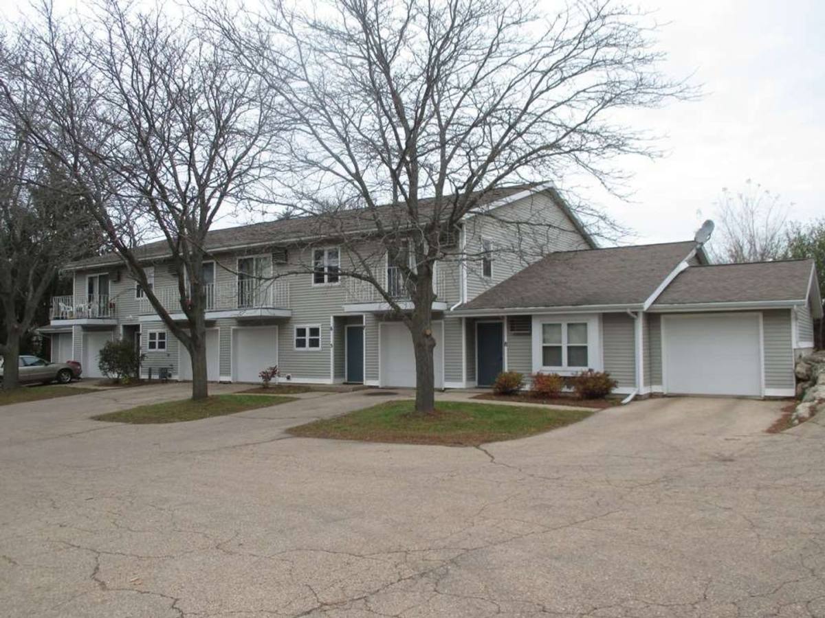 Apartment for rent at 1049-1057 McKenna Blvd, Madison, WI 53719