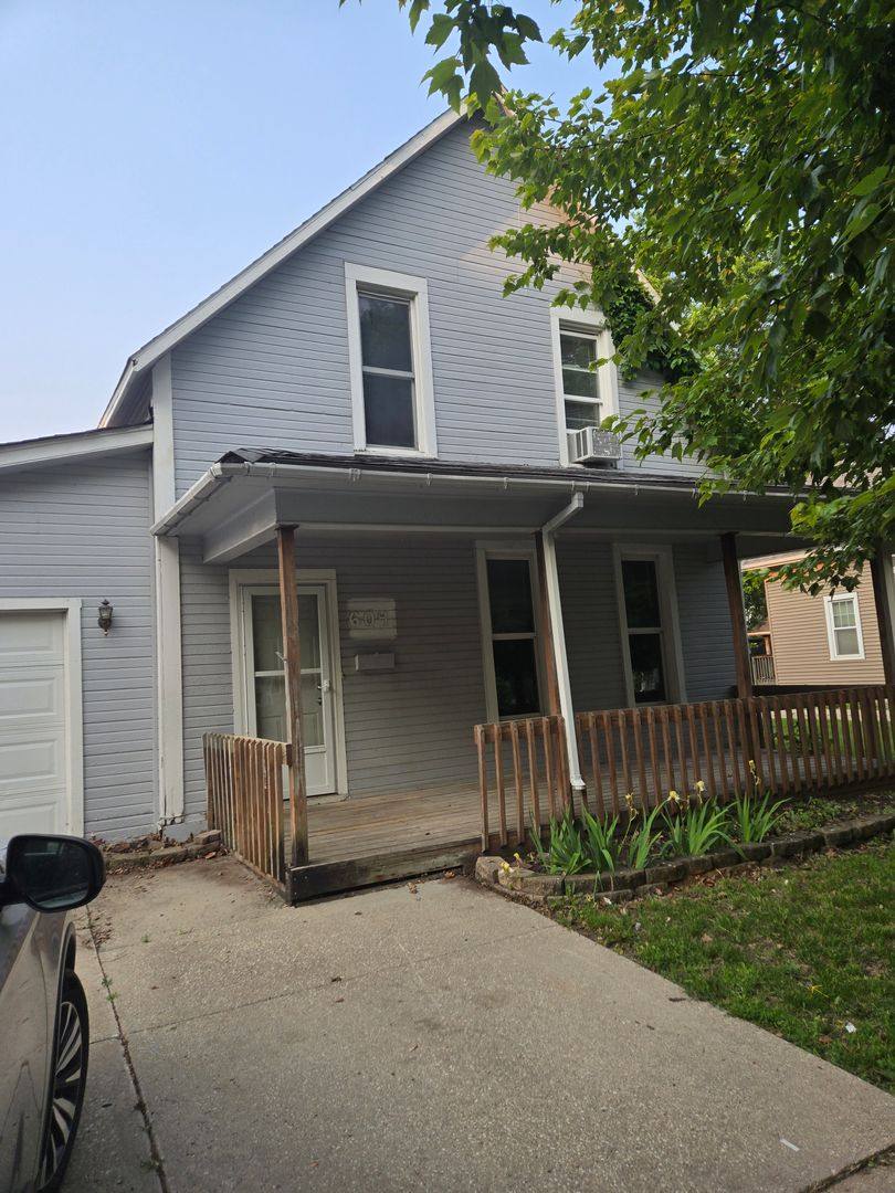 House for rent at 604 E Jefferson St, Winterset, IA 50273