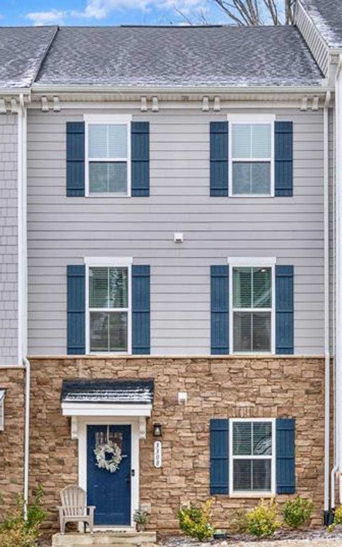 Townhouse for rent at 3308 Timber Mill Dr, Matthews, NC 28104