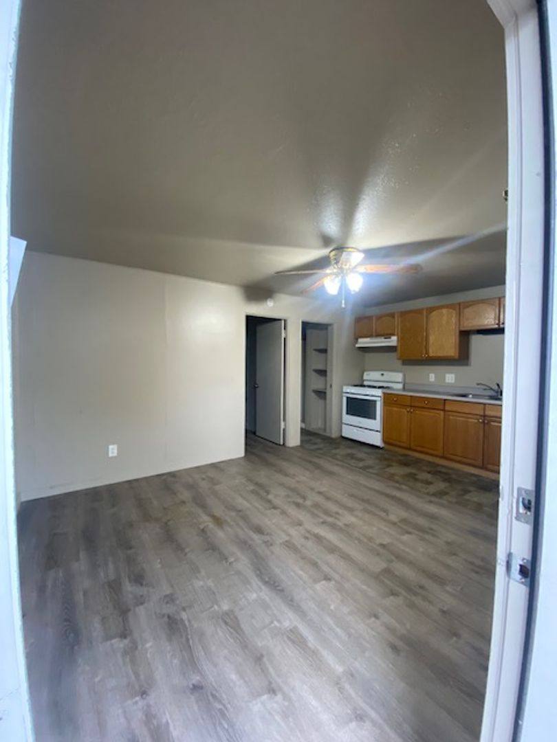 Apartment for rent at 222-250-252 Jennings St, Lebanon, OR 97355