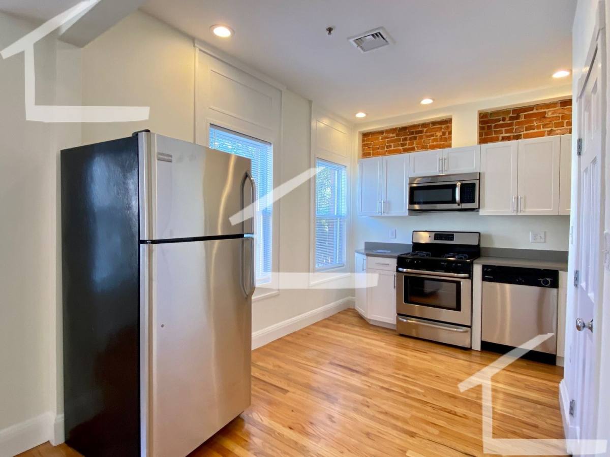 Apartment for rent at 10 Brainerd Rd #37C, Allston, MA 02134